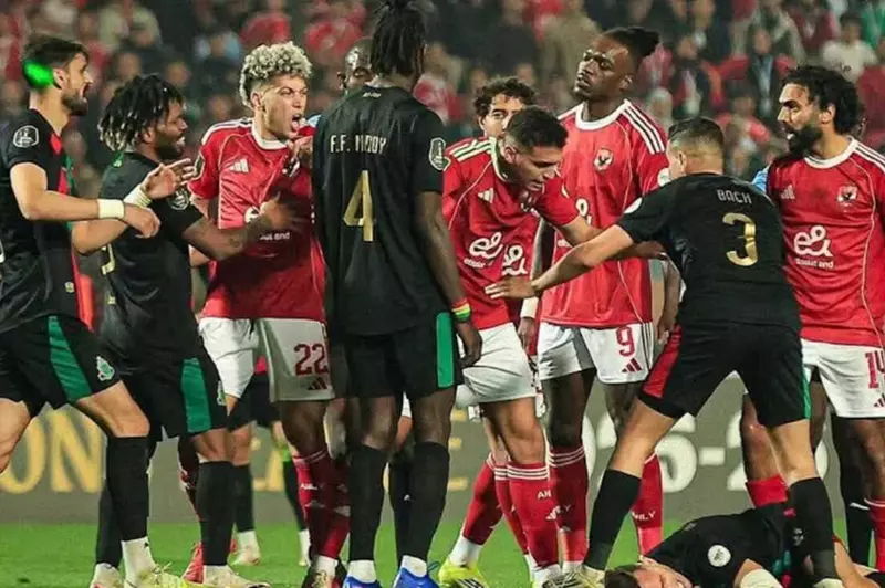 بسبب مراقب المباراة.. صدمة في الجيش الملكي بشأن أزمة لقاء الأهلي بدوري الأبطال 